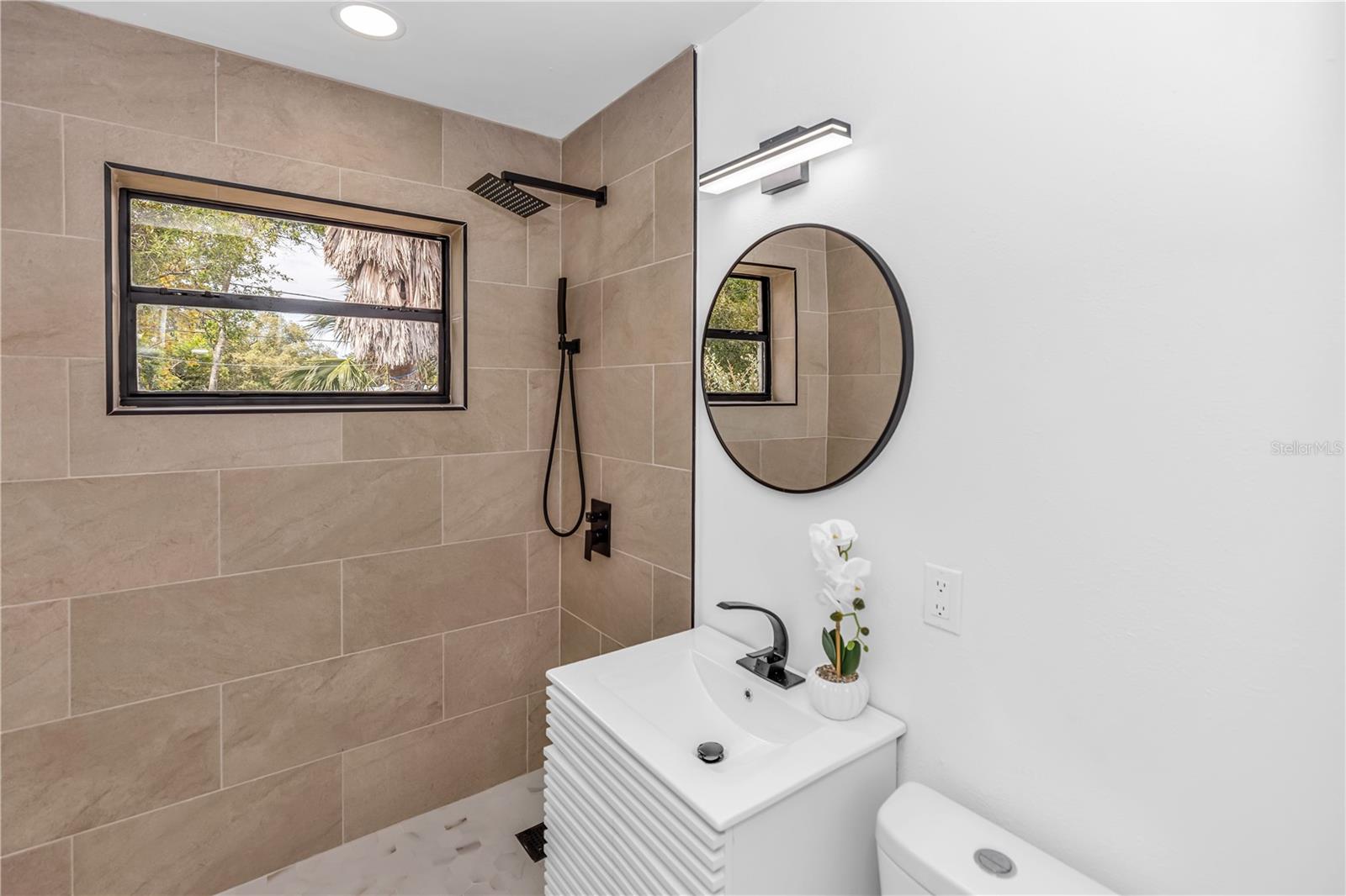 DELTONA LAKES UNIT 03 TR I & H - Residential