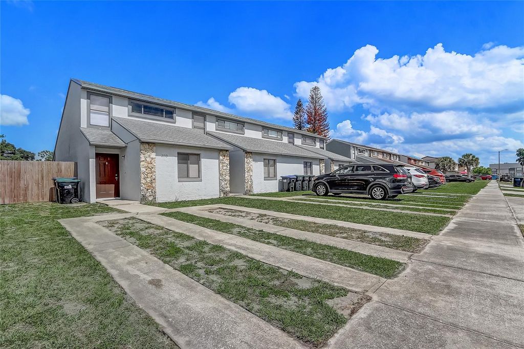 Photo of 2719 Hunt Club Lane, Orlando, FL 32826 (MLS # O6408252)