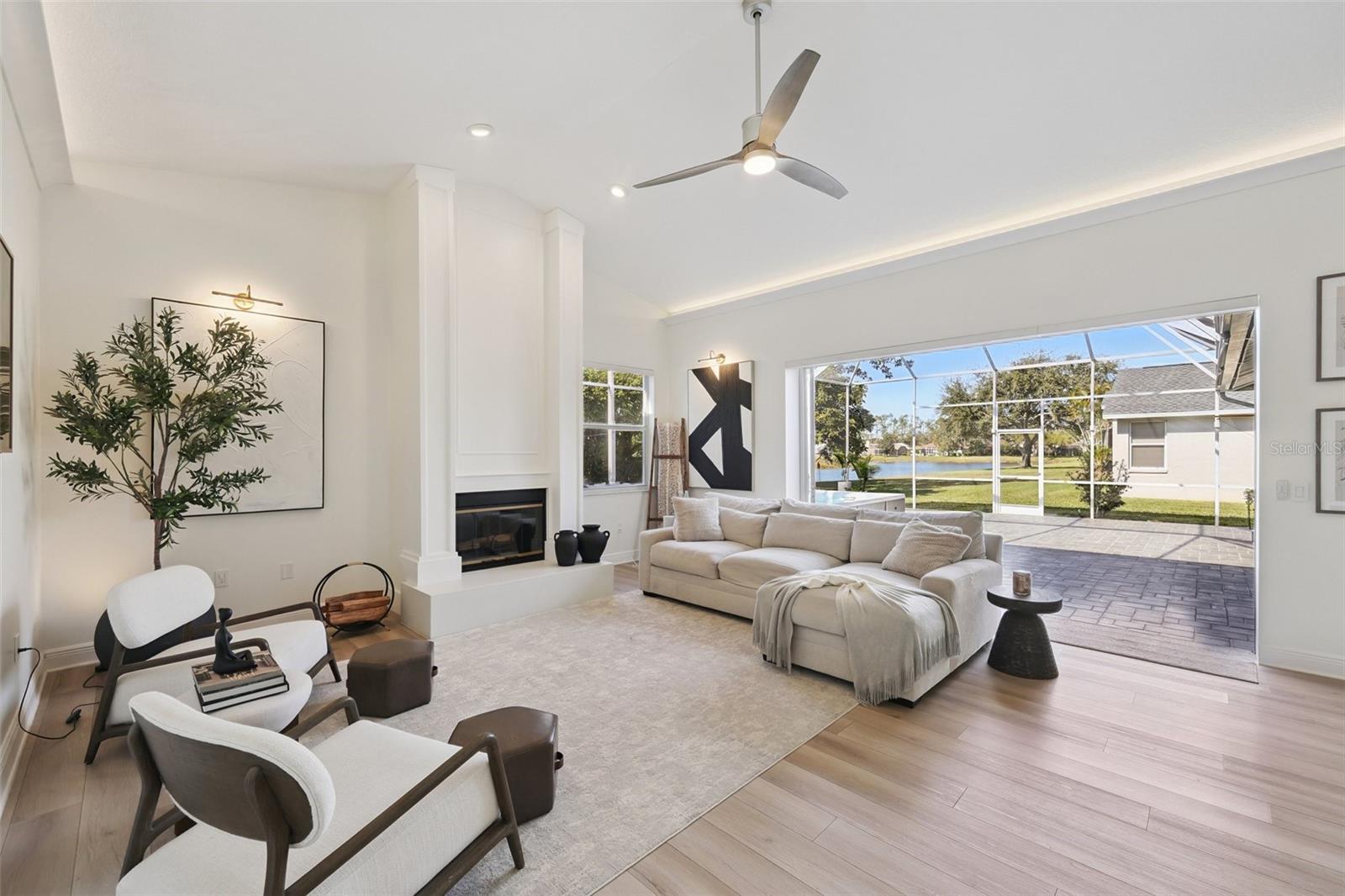EASTLAKE - Residential