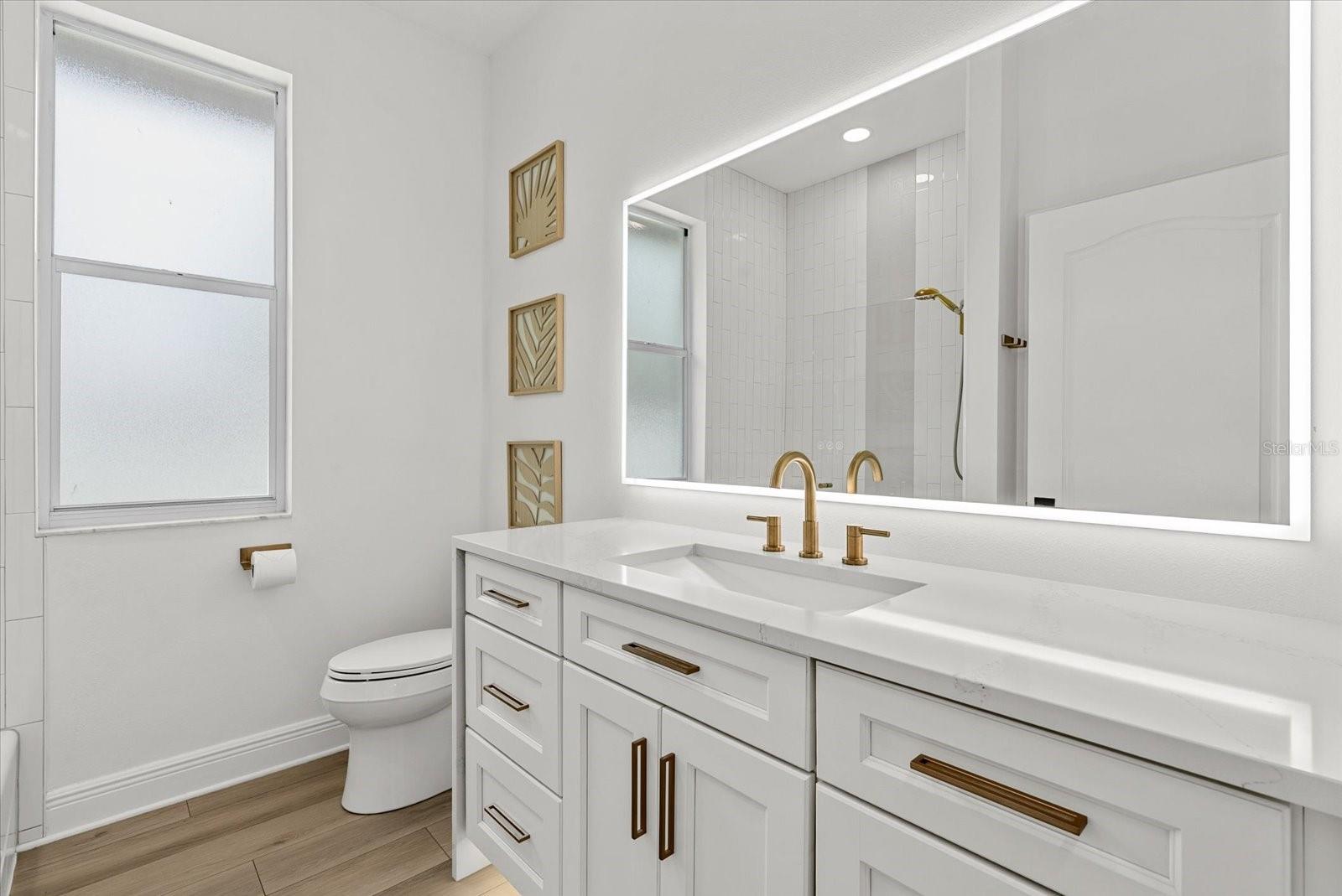 EASTLAKE - Residential