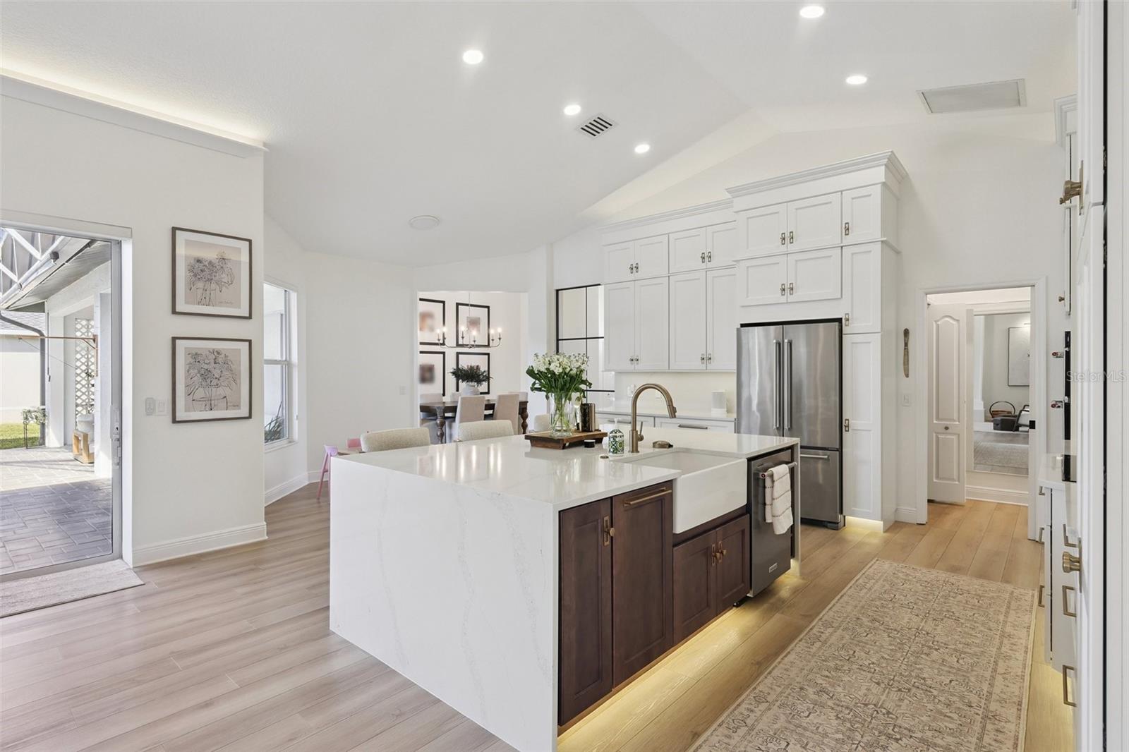 EASTLAKE - Residential