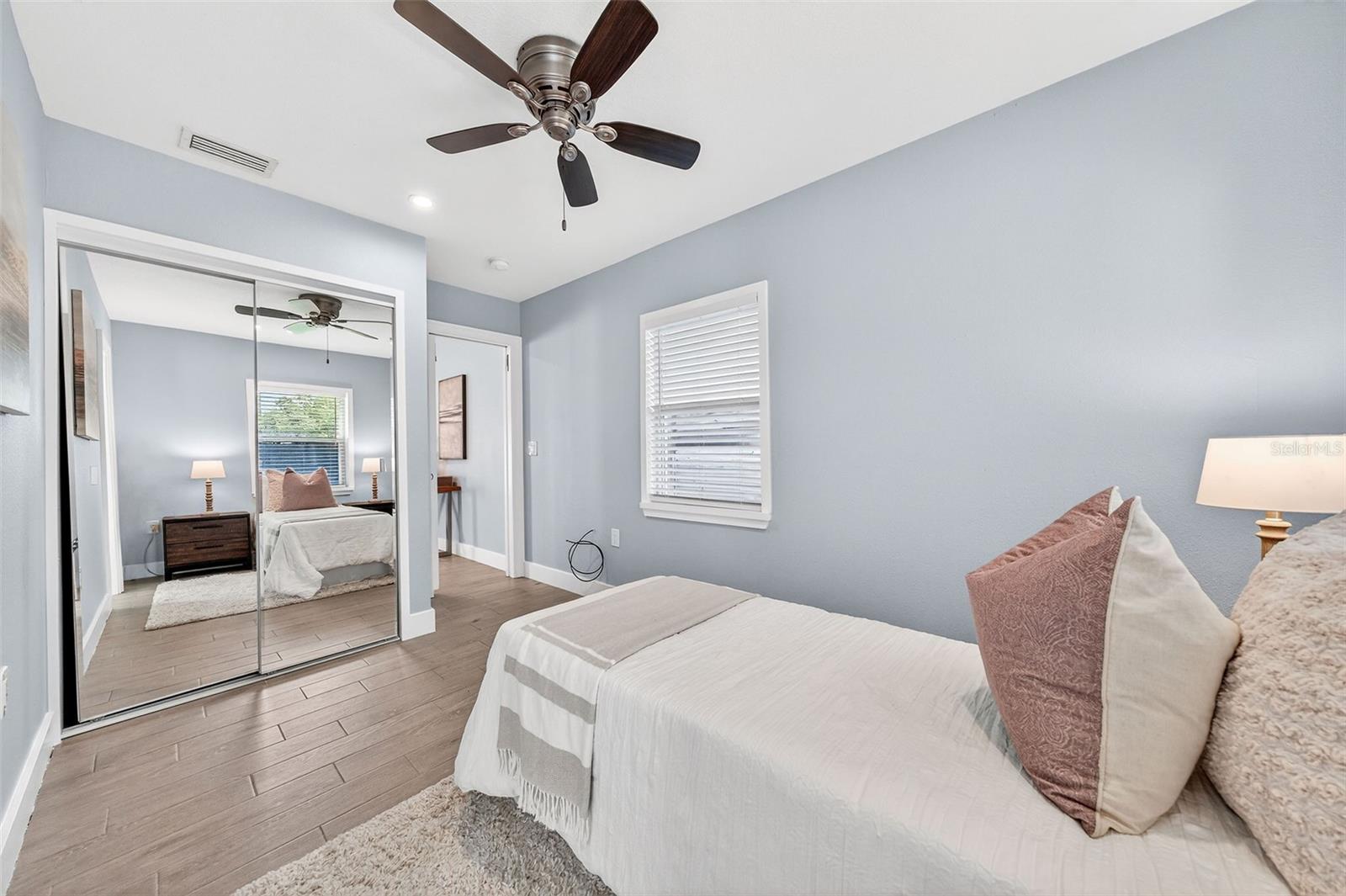 UNIVERSITY HEIGHTS - Residential