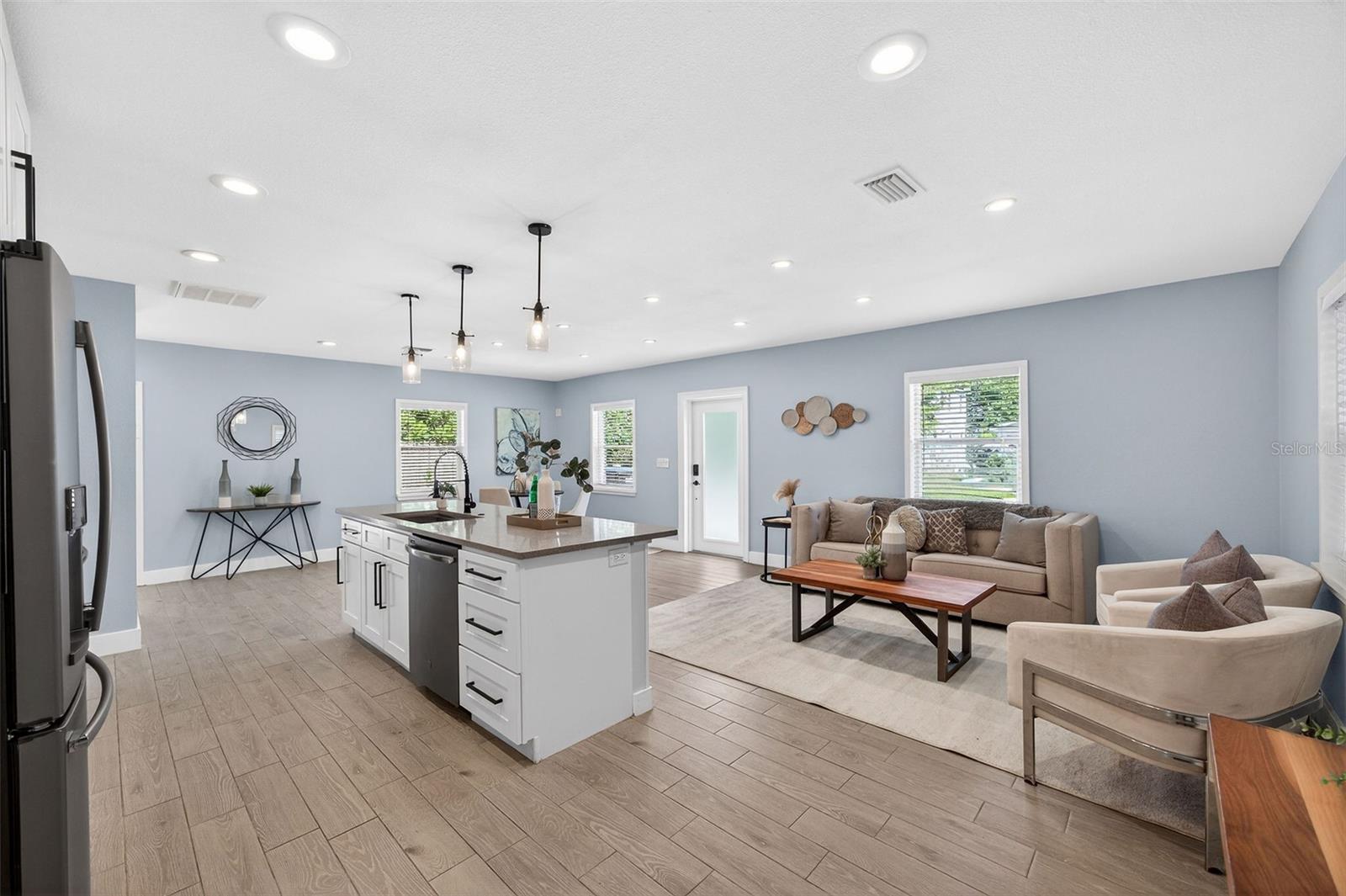 UNIVERSITY HEIGHTS - Residential