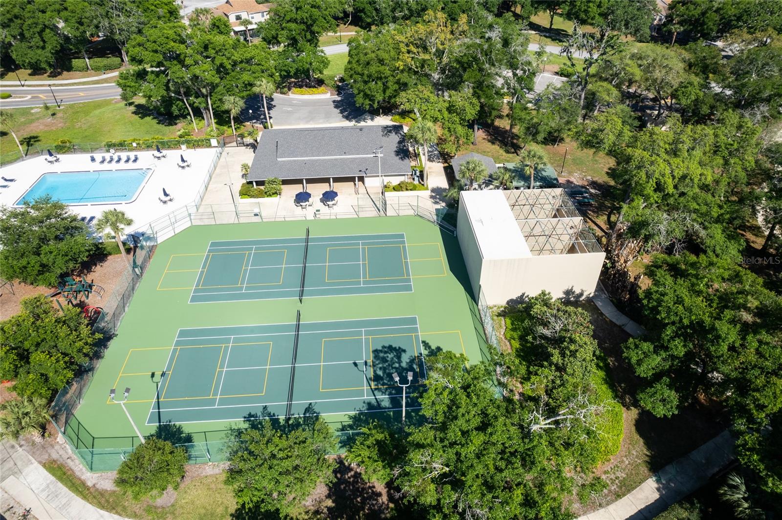 COUNTRY CREEK SOUTHRIDGE AT - Residential