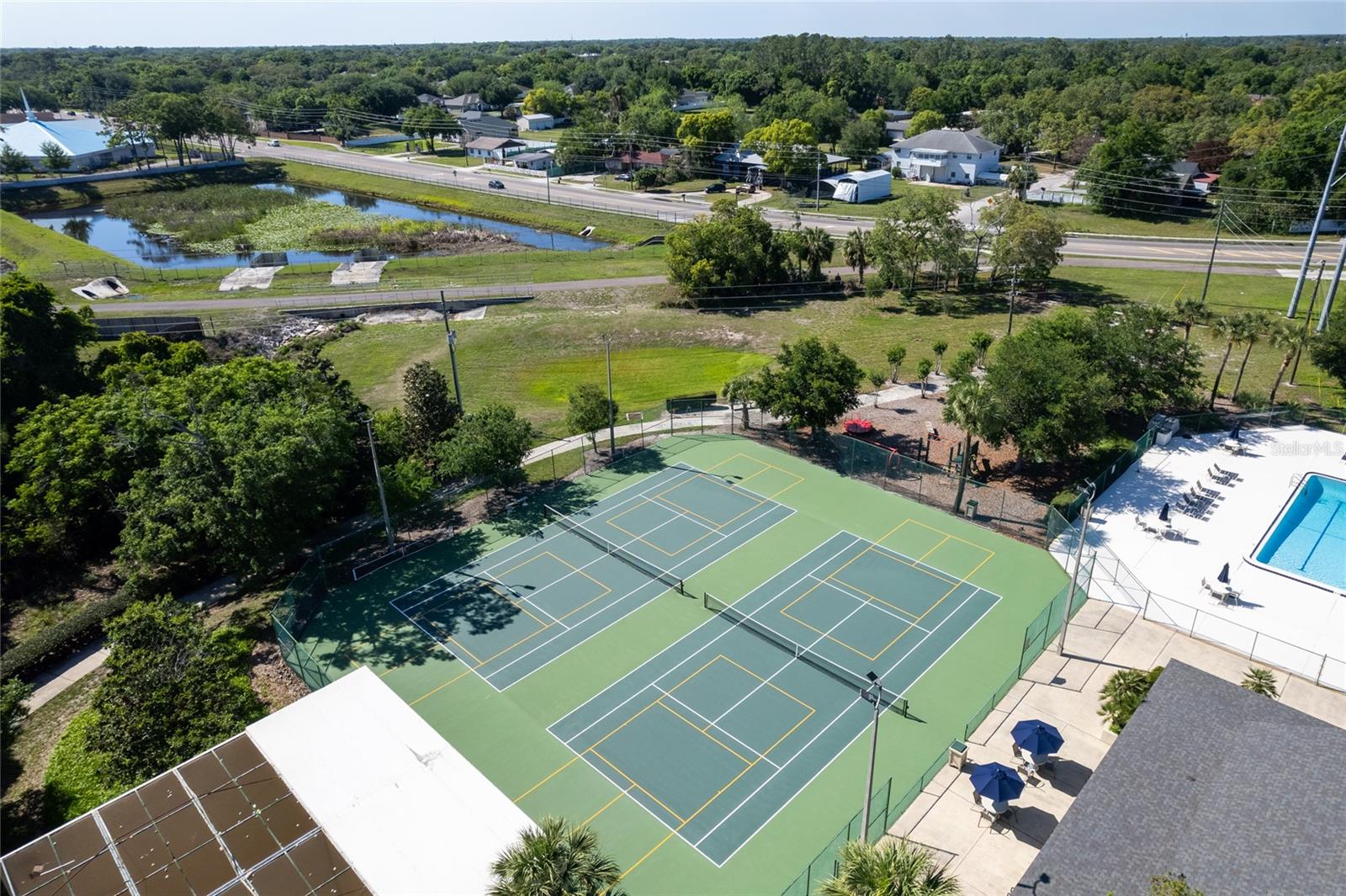 COUNTRY CREEK SOUTHRIDGE AT - Residential