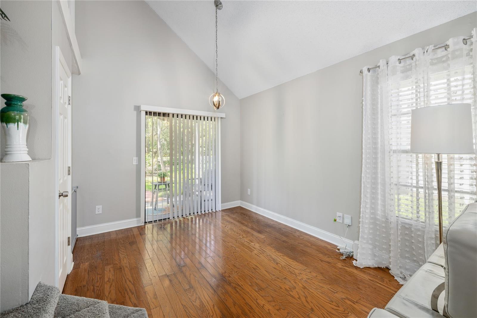 COUNTRY CREEK SOUTHRIDGE AT - Residential