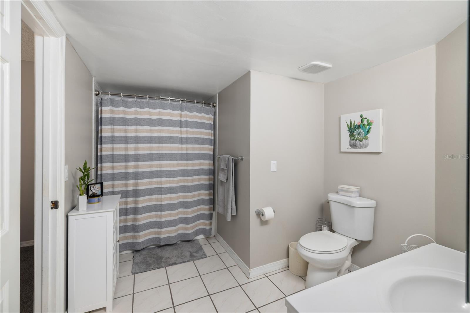 COUNTRY CREEK SOUTHRIDGE AT - Residential