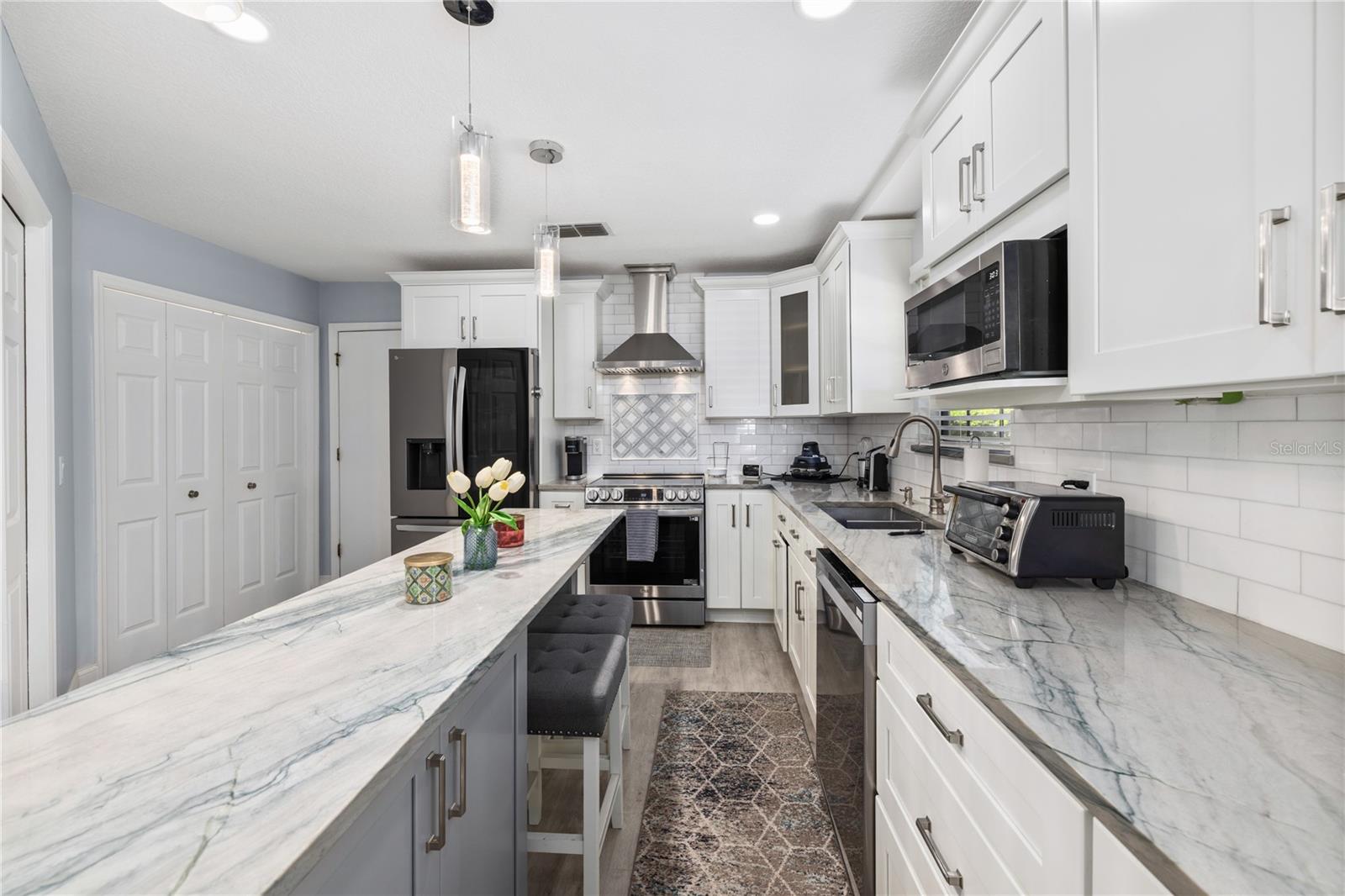 COUNTRY CREEK SOUTHRIDGE AT - Residential