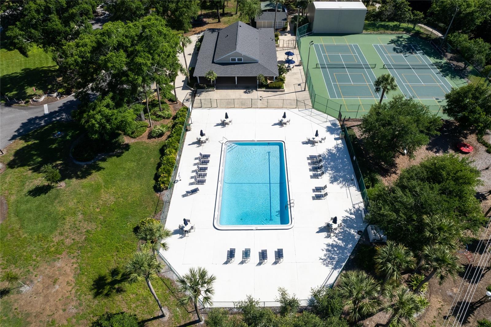 COUNTRY CREEK SOUTHRIDGE AT - Residential