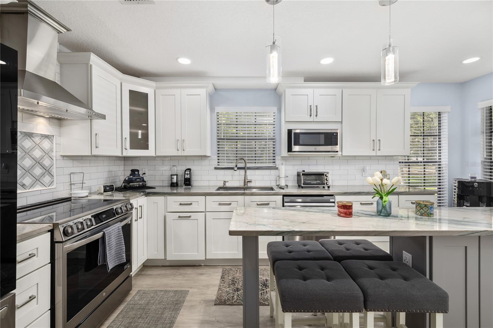 COUNTRY CREEK SOUTHRIDGE AT - Residential