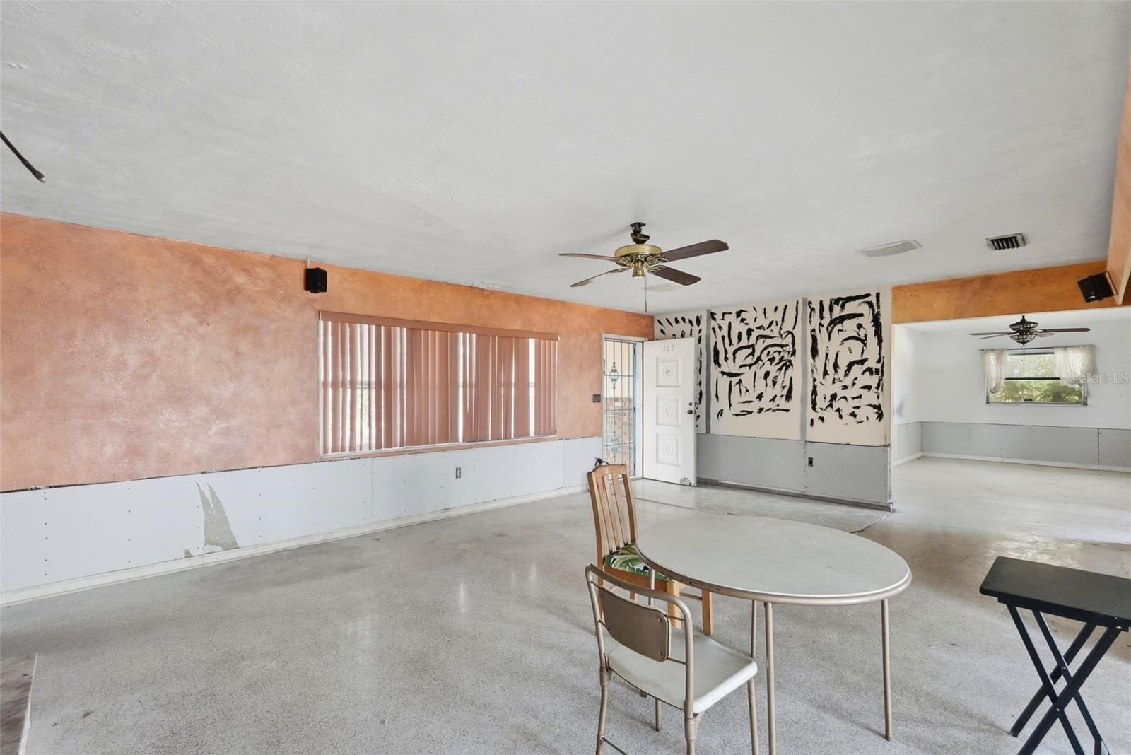 TROPICAL SHORES 1ST ADD - Residential