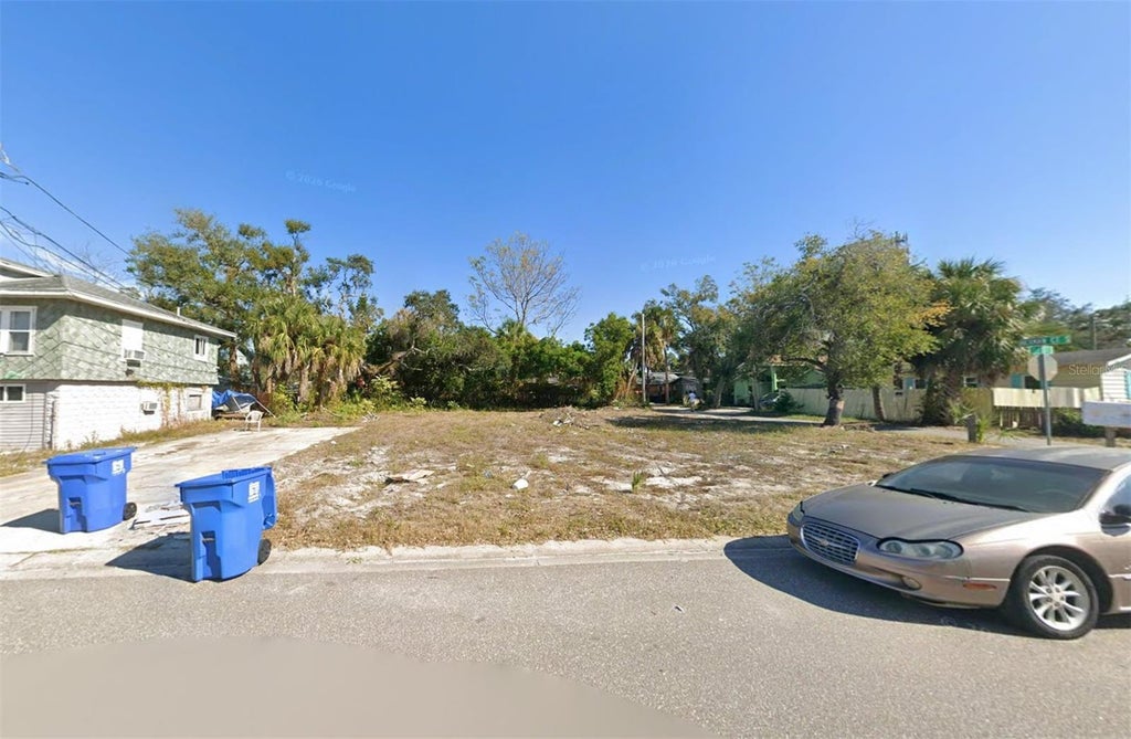 Photo of 3820 7th Street S, St Petersburg, FL 33705 (MLS # A4709044)