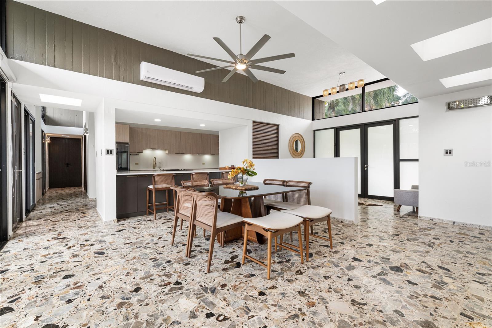 SUNSET HILLS - Residential