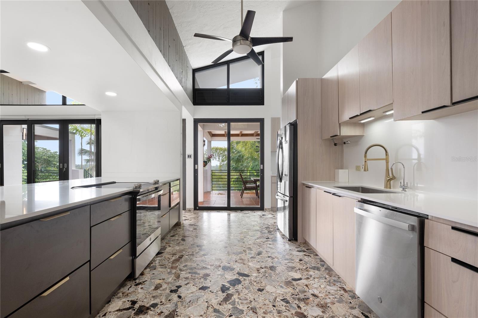 SUNSET HILLS - Residential