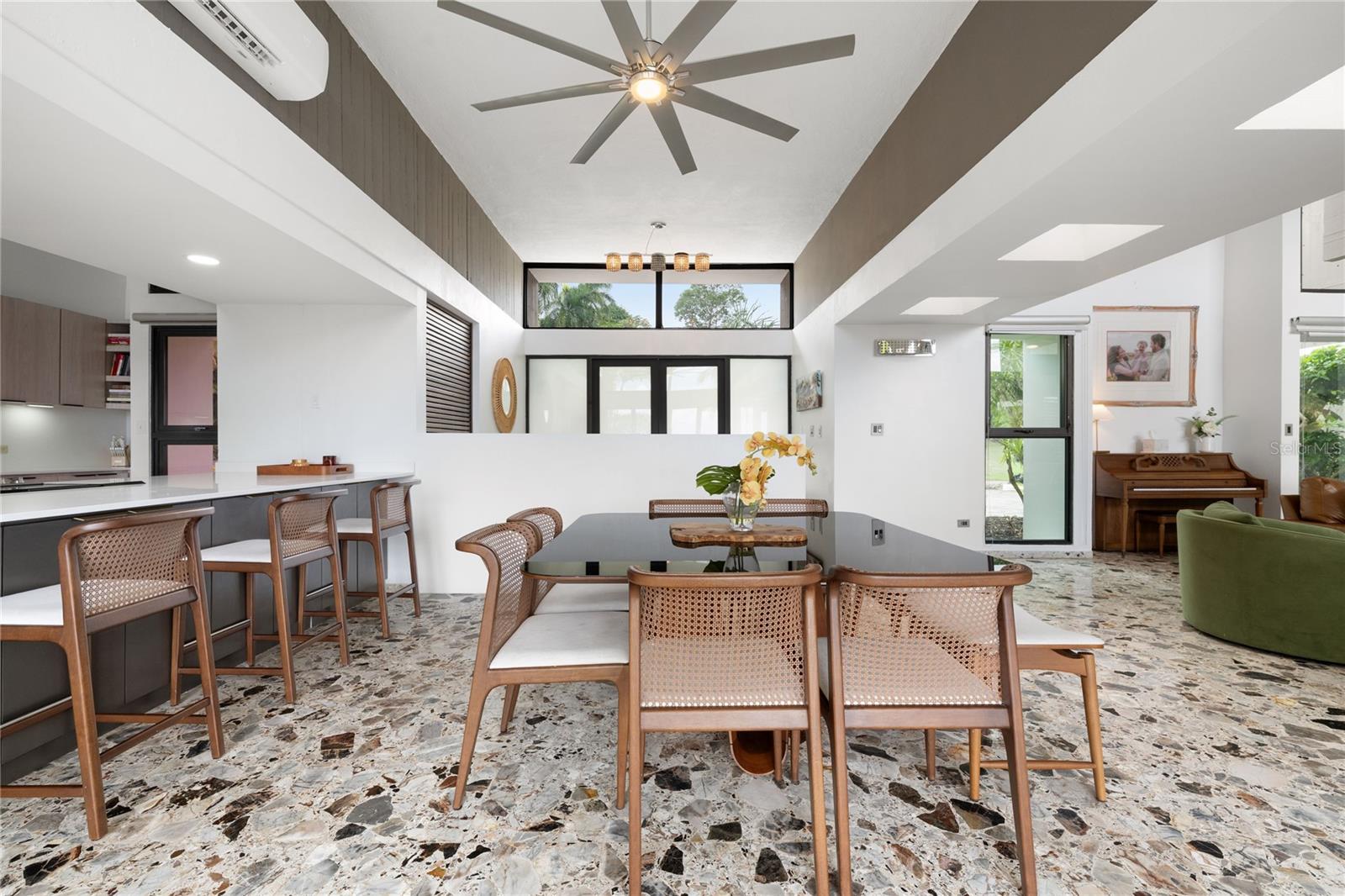 SUNSET HILLS - Residential