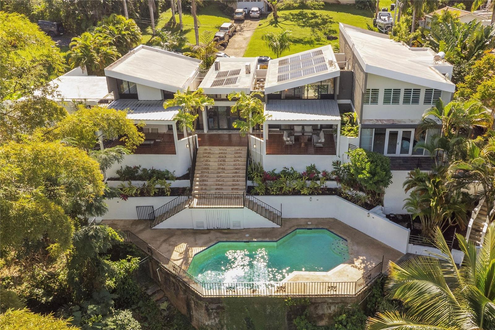 SUNSET HILLS - Residential