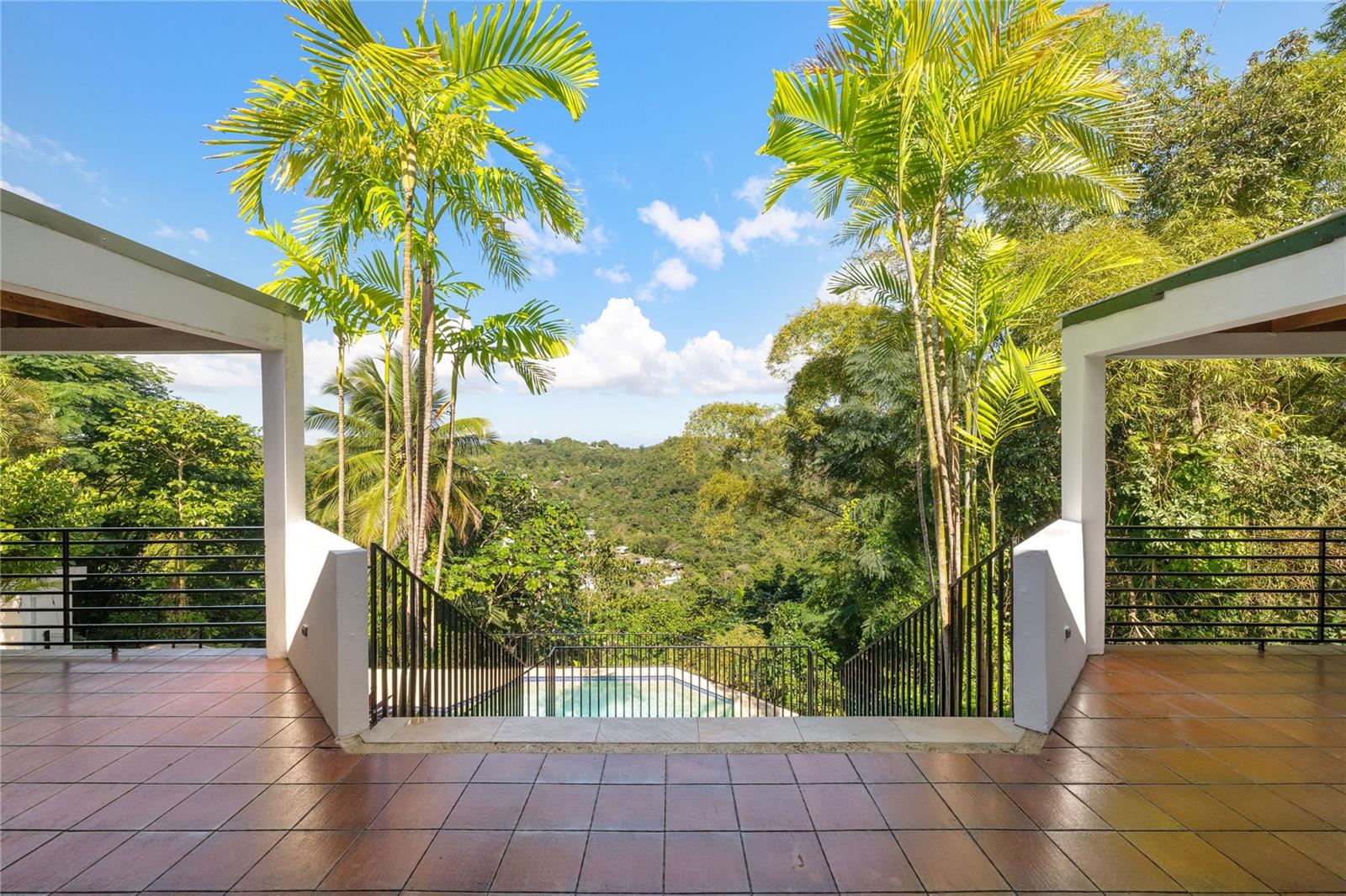 SUNSET HILLS - Residential