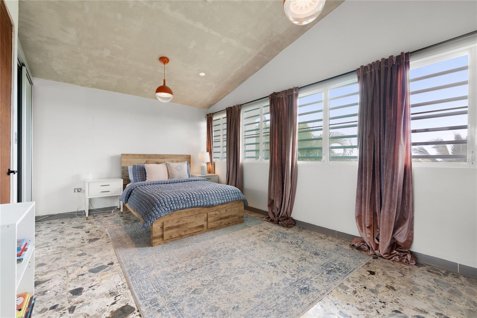 SUNSET HILLS - Residential