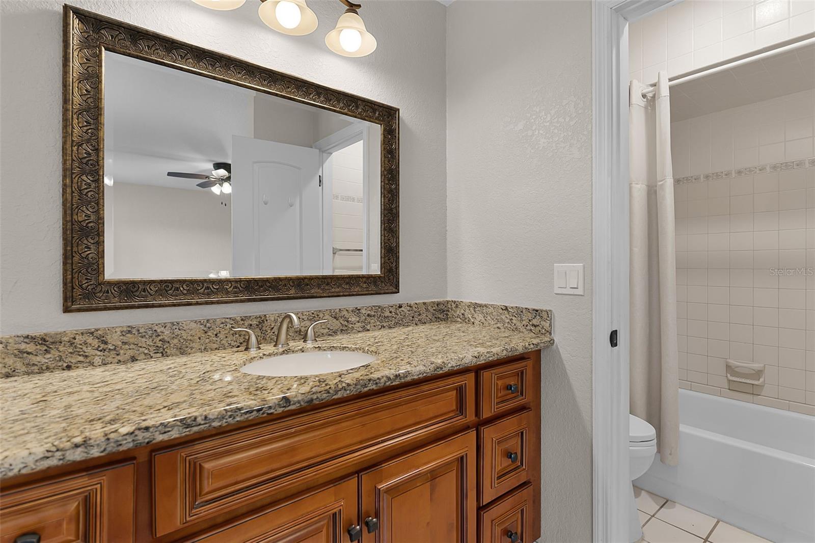 LAGO VISTA UNIT 2 - Residential Lease