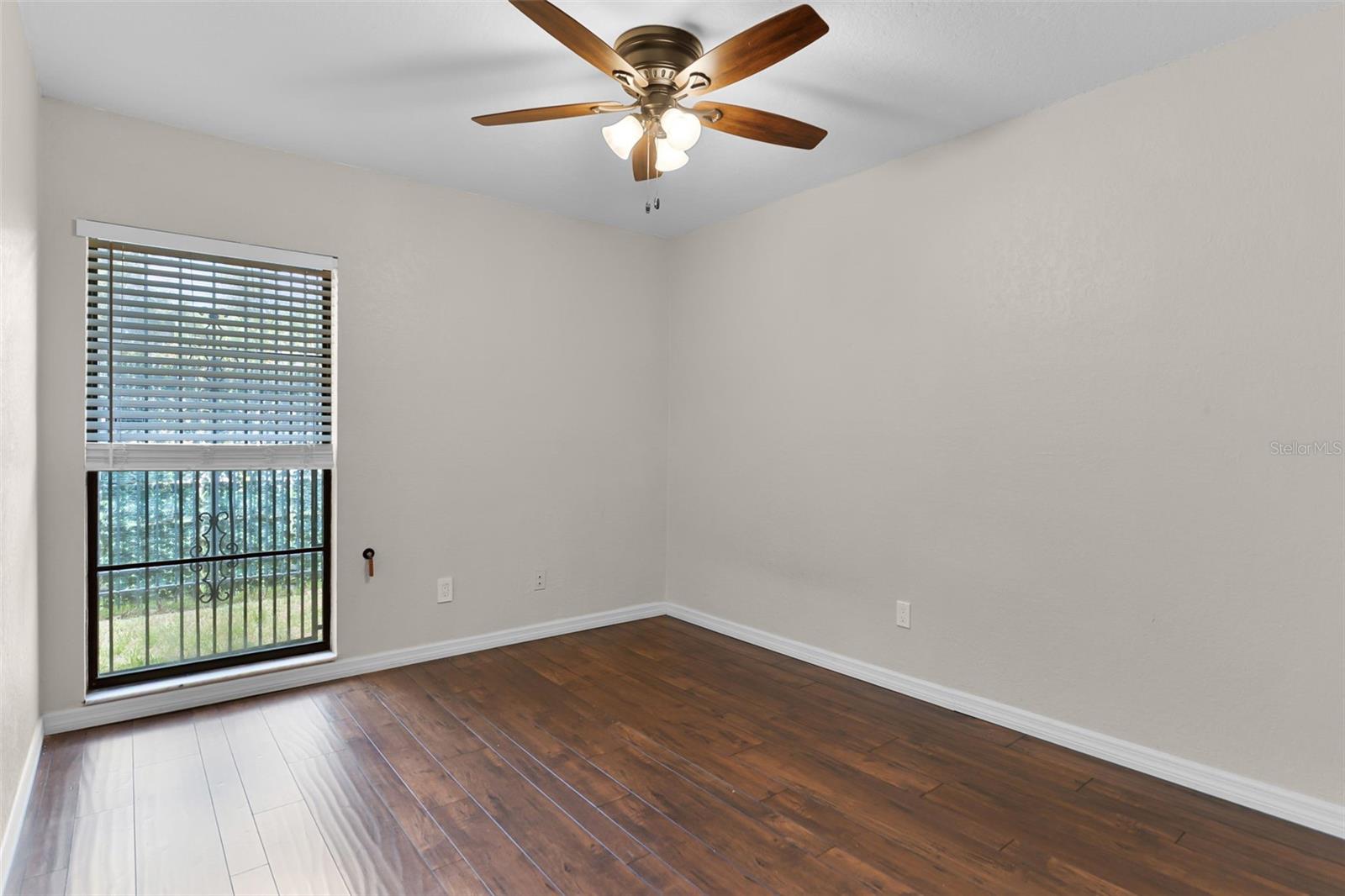 LAGO VISTA UNIT 2 - Residential Lease