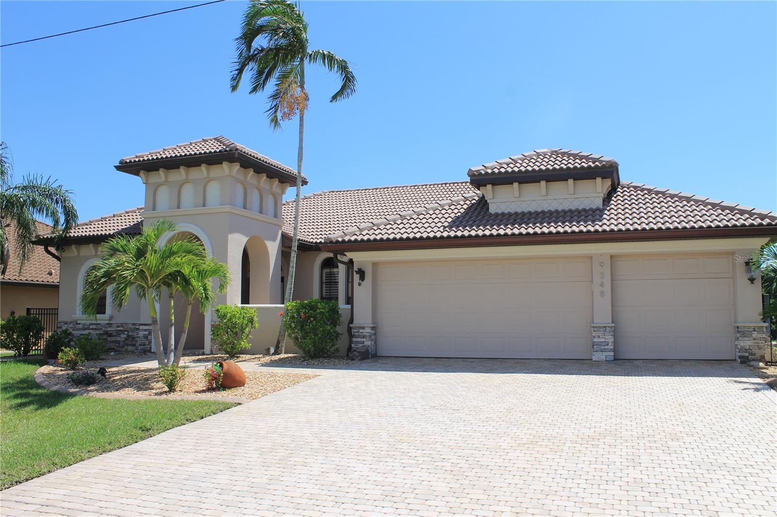 9348 HIALEAH TERRACE