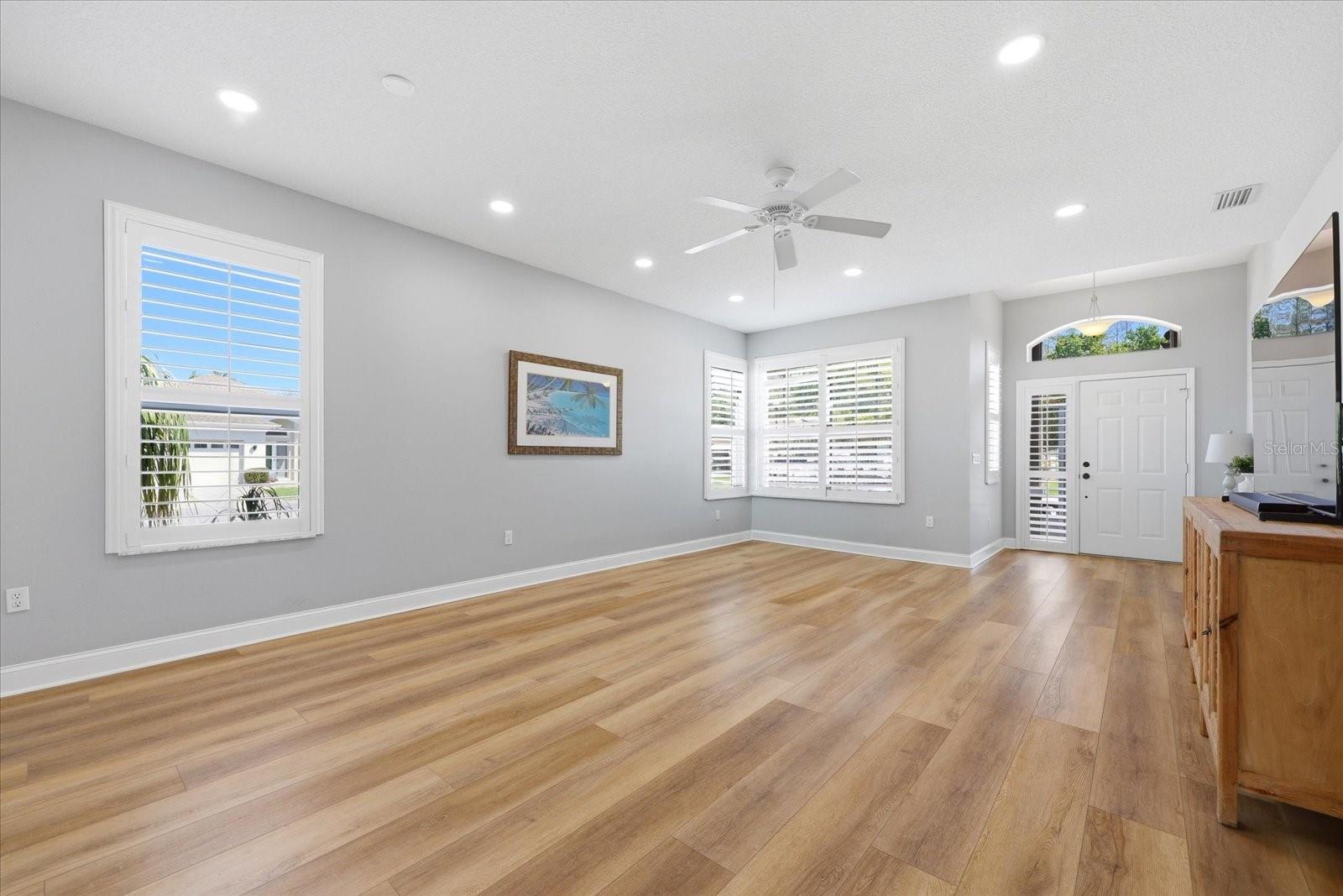 WYNDTREE VILLAGE 11 12 - Residential