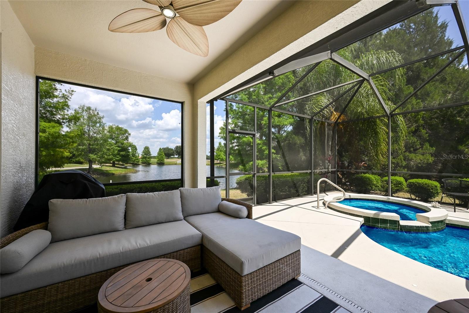 COUNTRY CLUB EAST AT LAKEWOOD RANCH OO1&2 - Residential