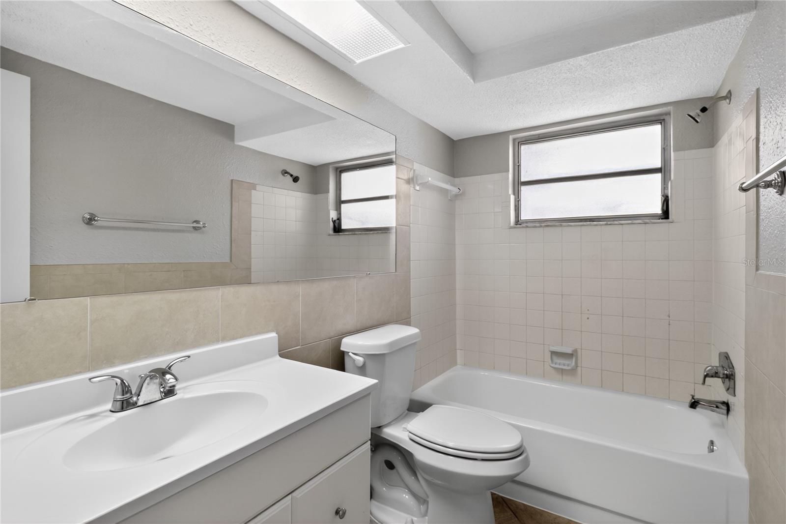 REGENCY PARK - Residential