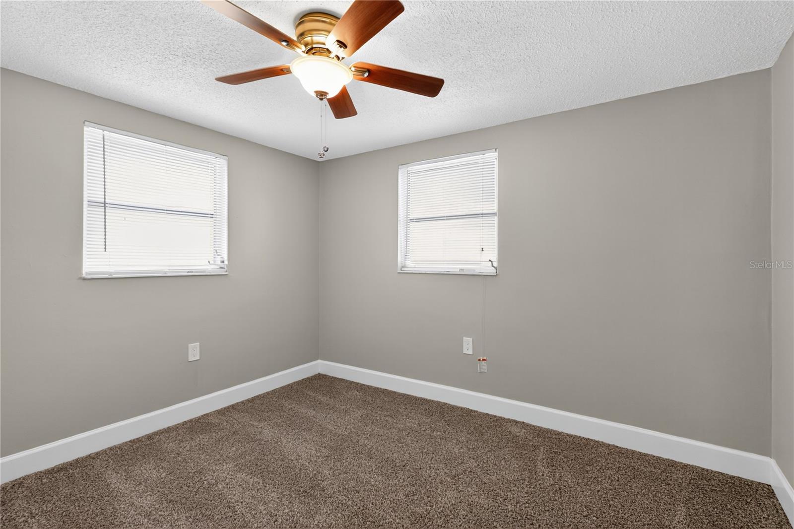 REGENCY PARK - Residential