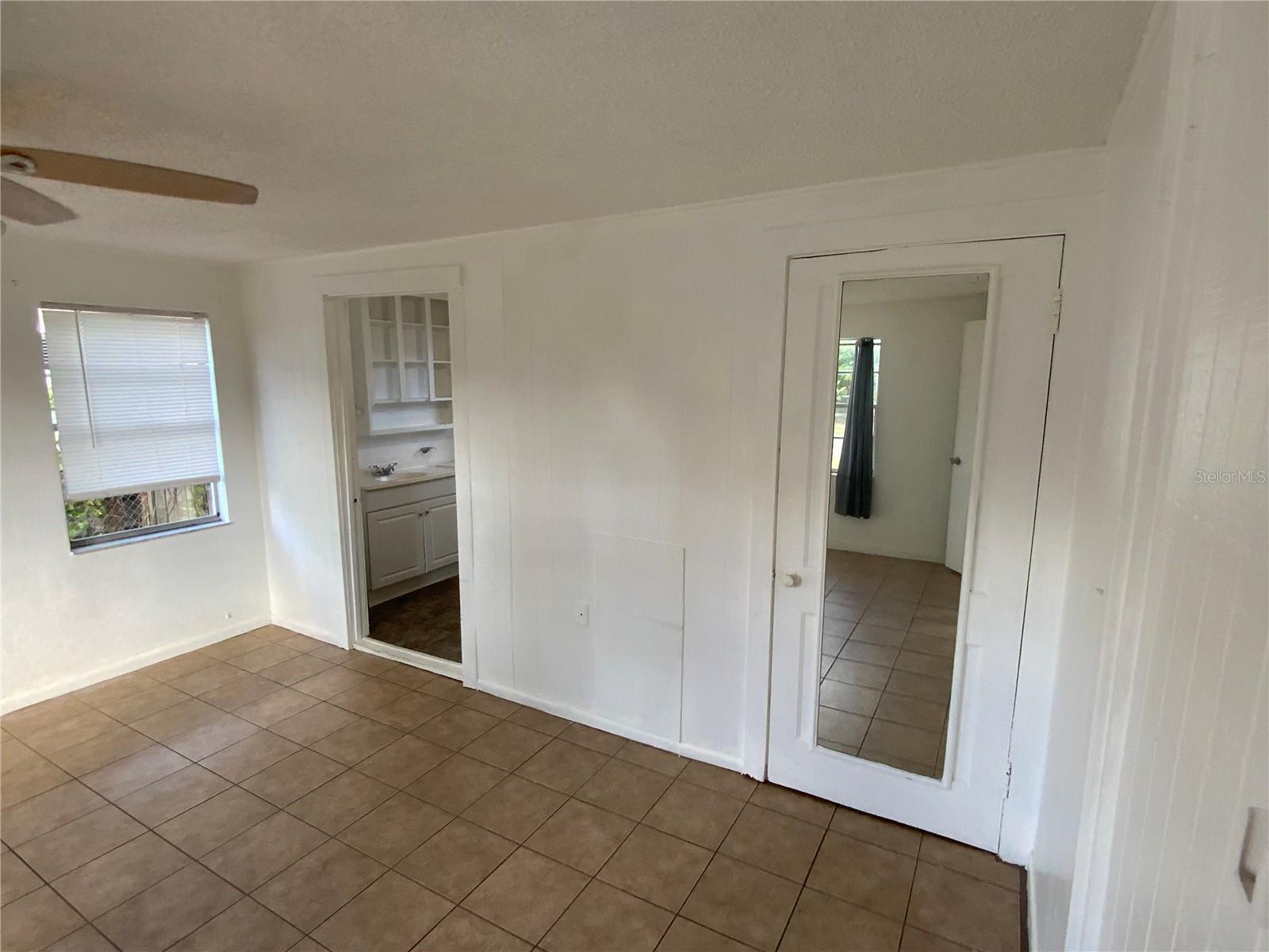 WASHINGTON TERRACE - Residential Lease