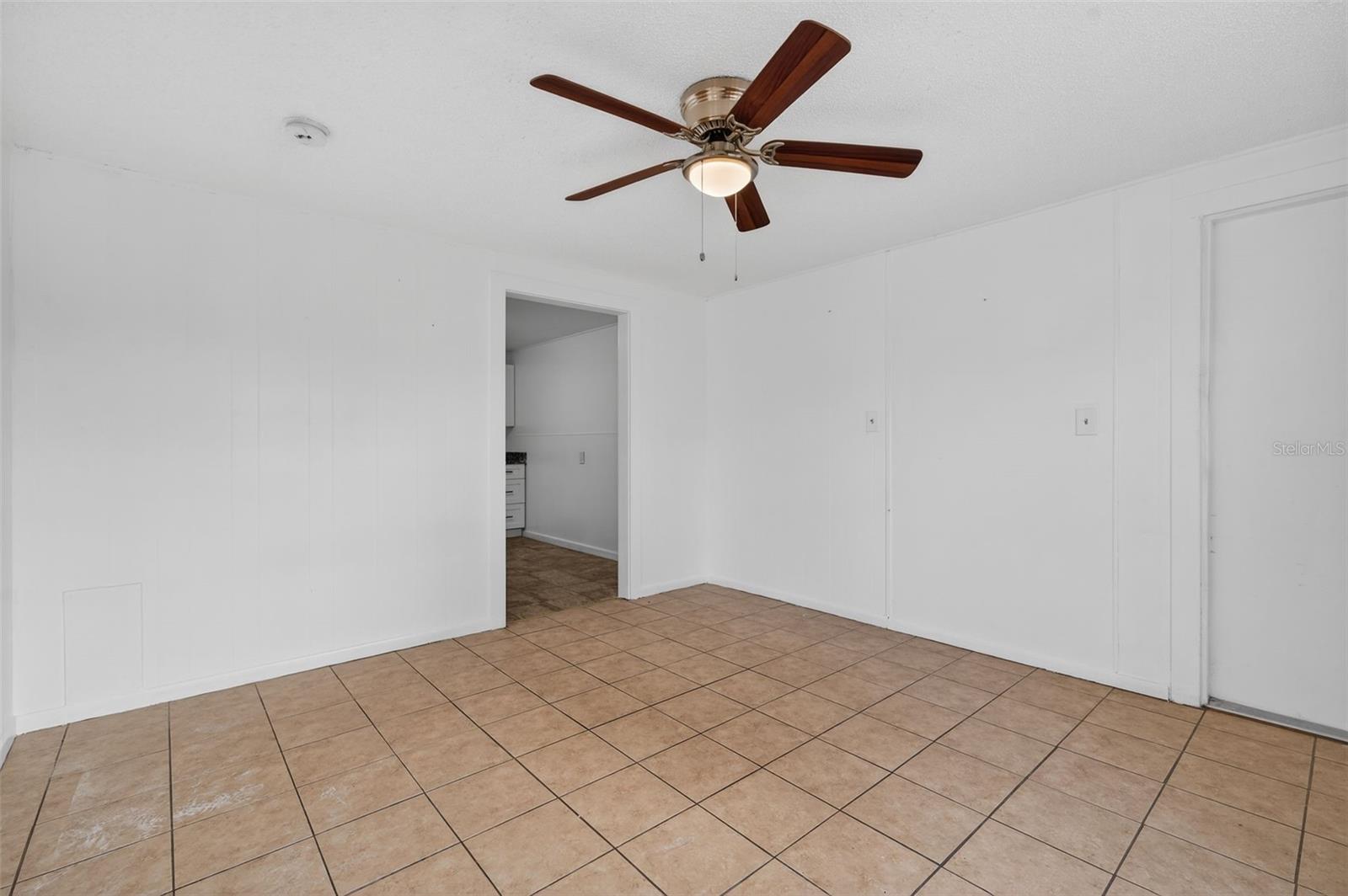 WASHINGTON TERRACE - Residential Lease