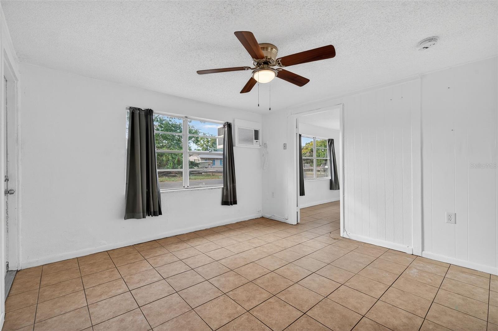 WASHINGTON TERRACE - Residential Lease