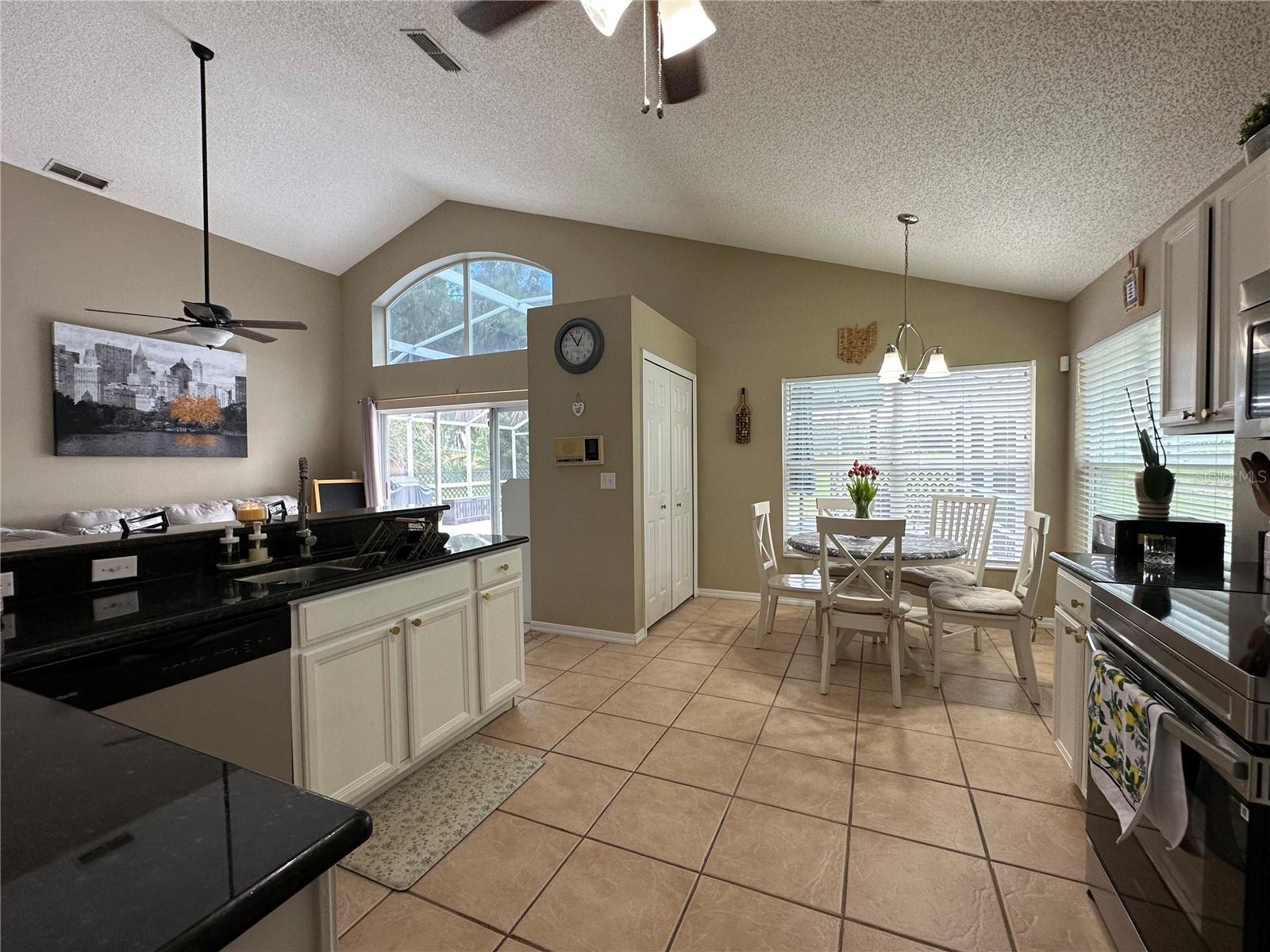 CARIBBEAN COVE - Residential Lease