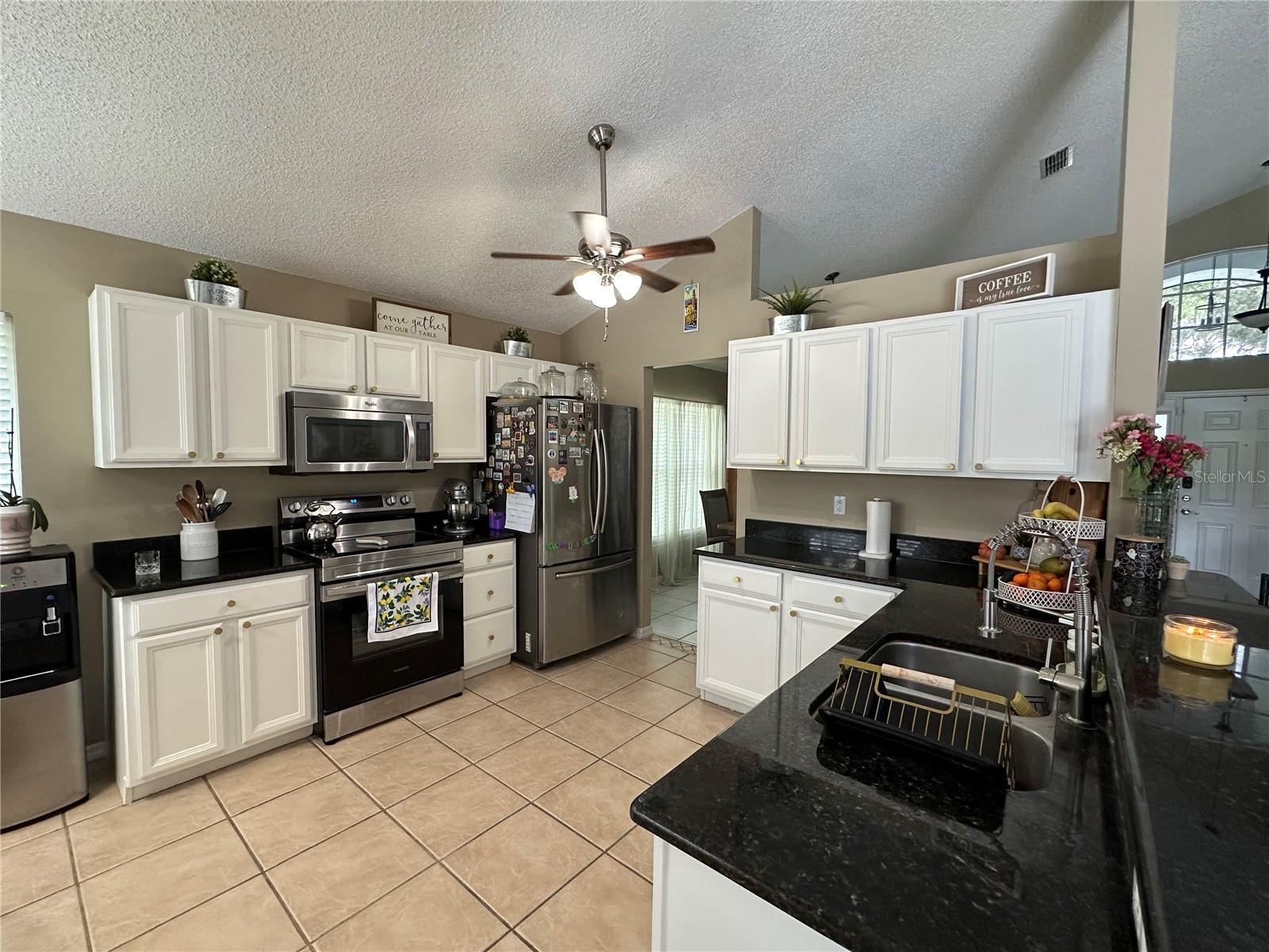 CARIBBEAN COVE - Residential Lease