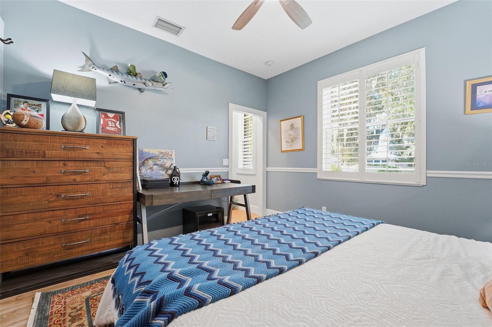 SECLUDED OAKS - Residential Lease