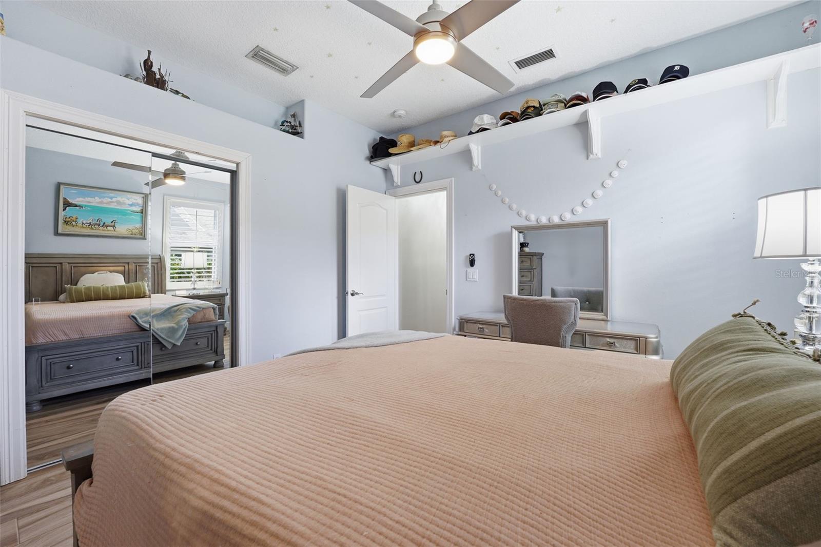 SECLUDED OAKS - Residential Lease