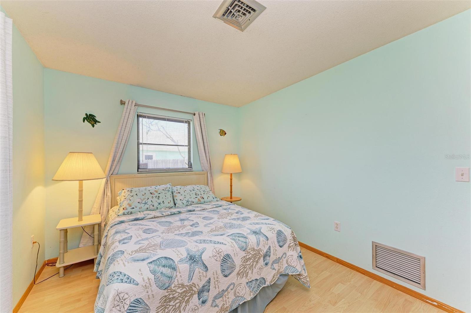 METES AND BOUNDS, LONG LEGAL DESCRIPTION - Residential Income