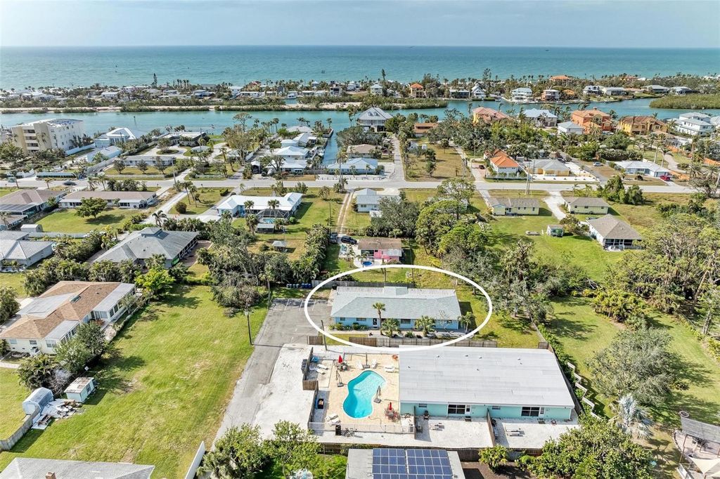 Photo of 401 Shore Road, Nokomis, FL 34275 (MLS # A4669551)