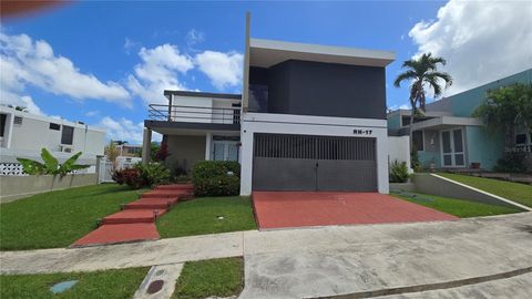 RH 17 VIA AMAZONAS TRUJILLO ALTO  00976