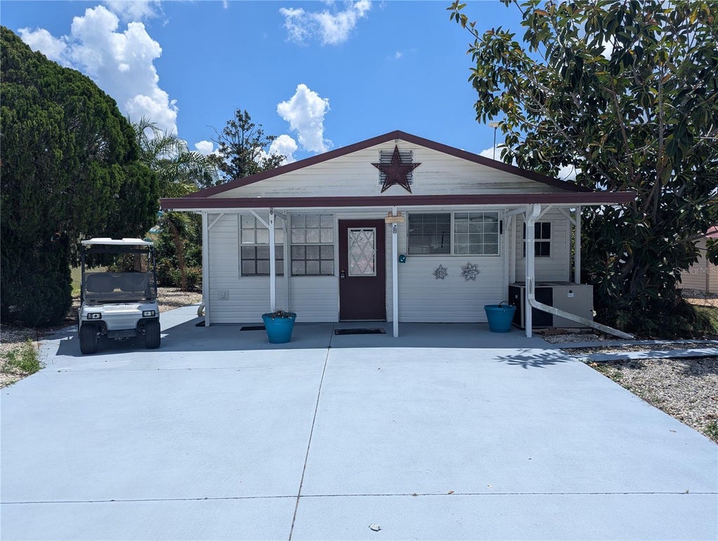 Photo of 79 Saddlebag Trail, Lake Wales, FL 33898 (MLS # K4903901)