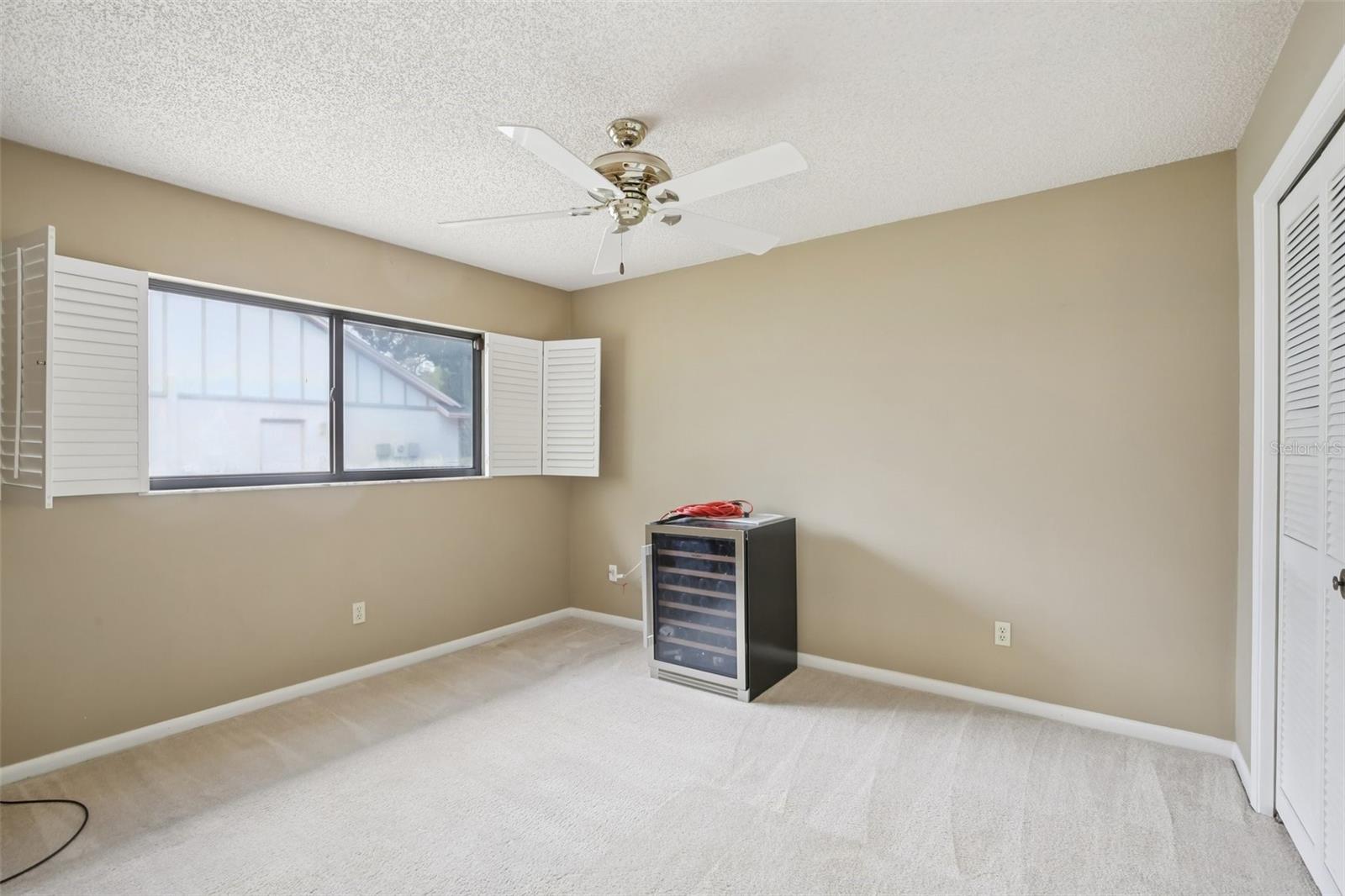 THE MANORS AT CRYSTAL LAKES - Residential