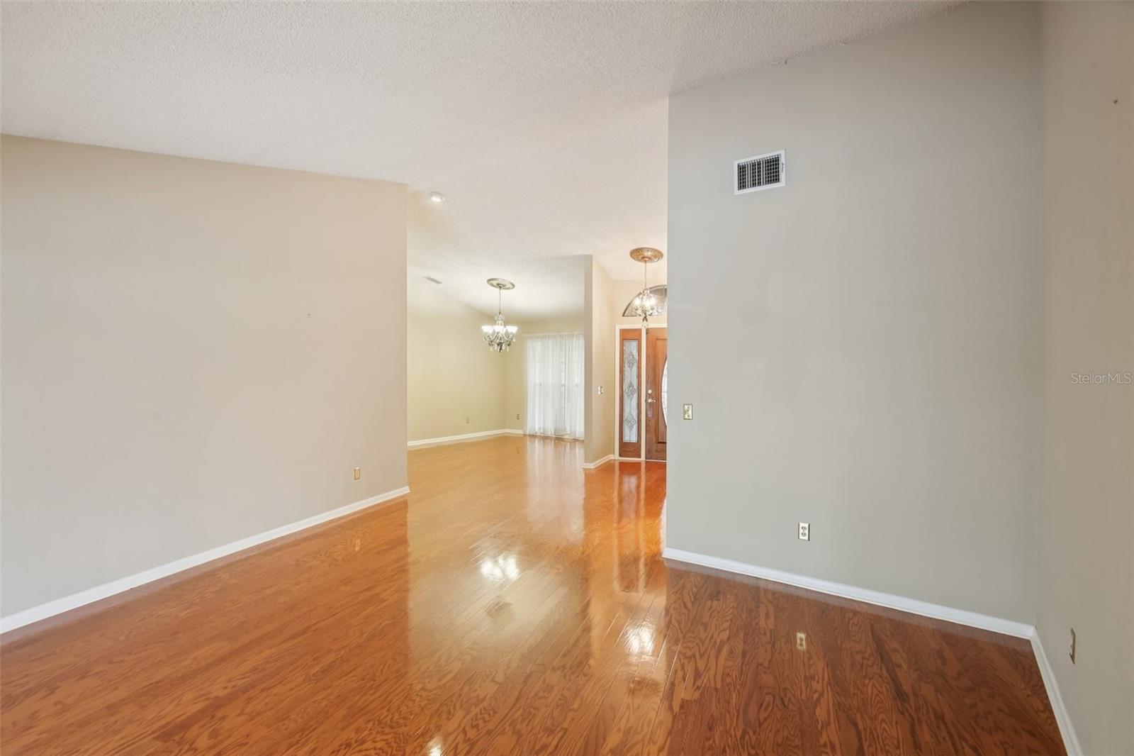 THE MANORS AT CRYSTAL LAKES - Residential