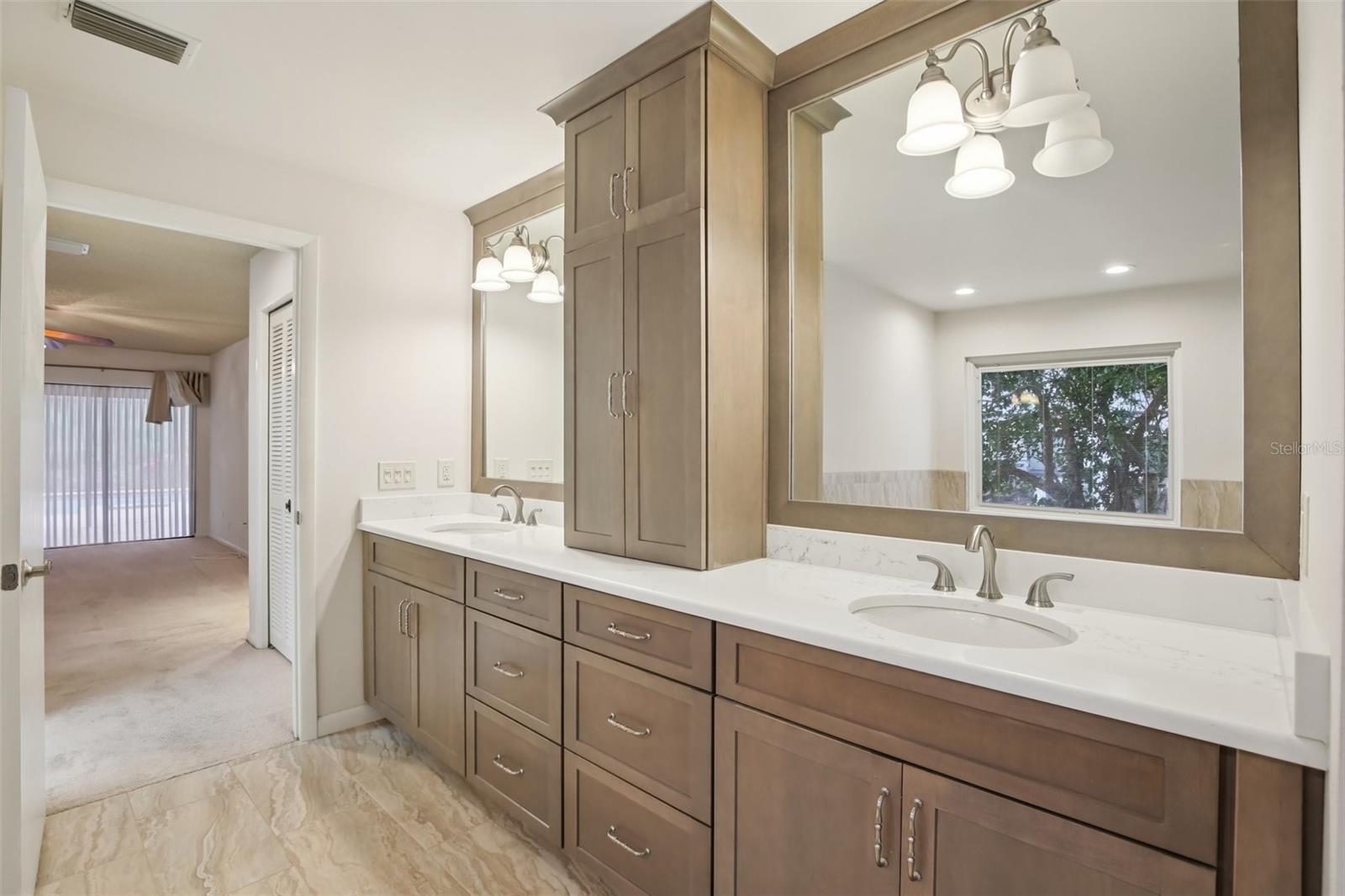 THE MANORS AT CRYSTAL LAKES - Residential