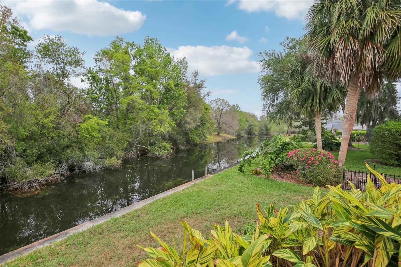 THE MANORS AT CRYSTAL LAKES - Residential