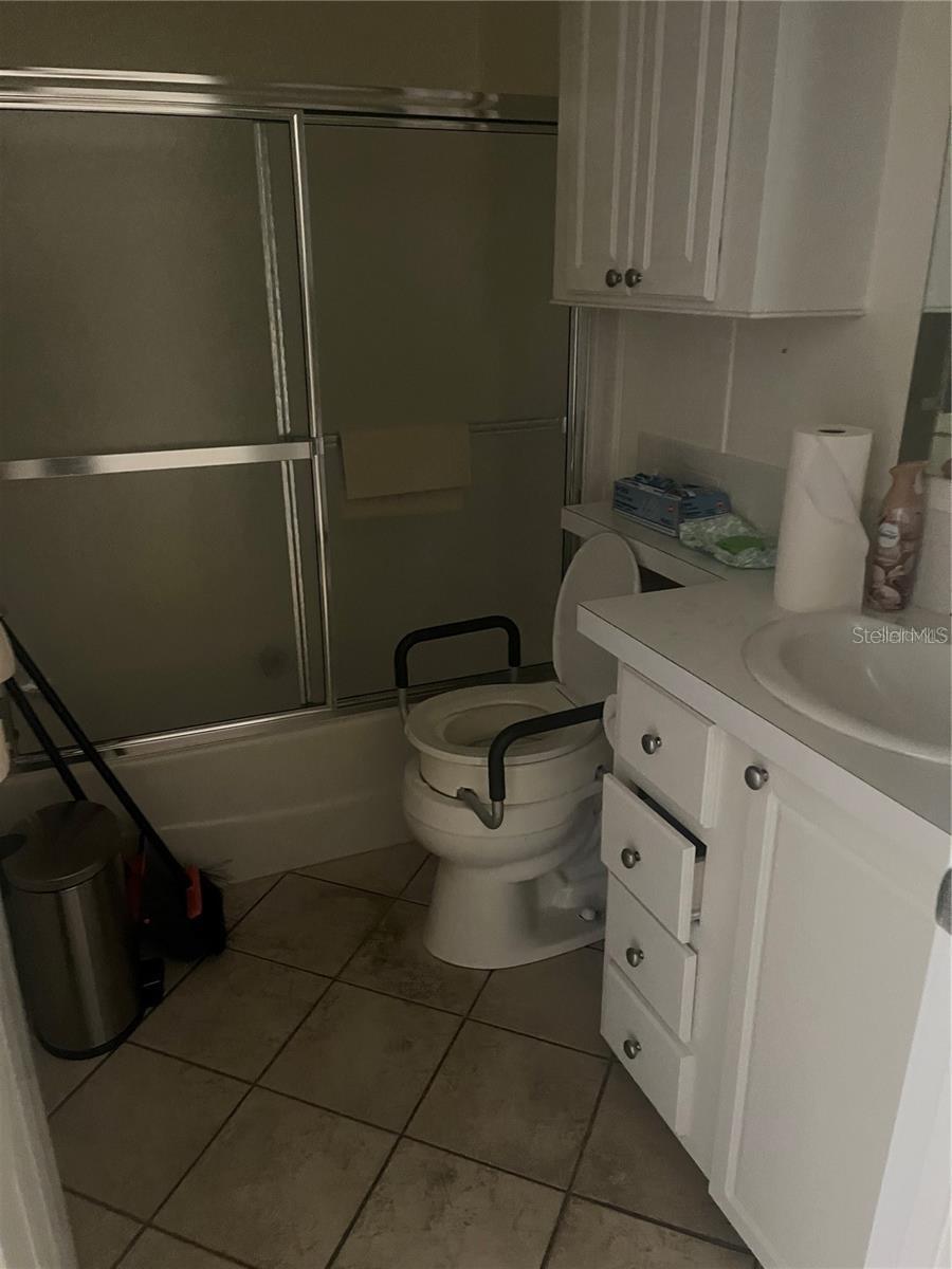 RESORT ON CAREFREE BLVD - Residential