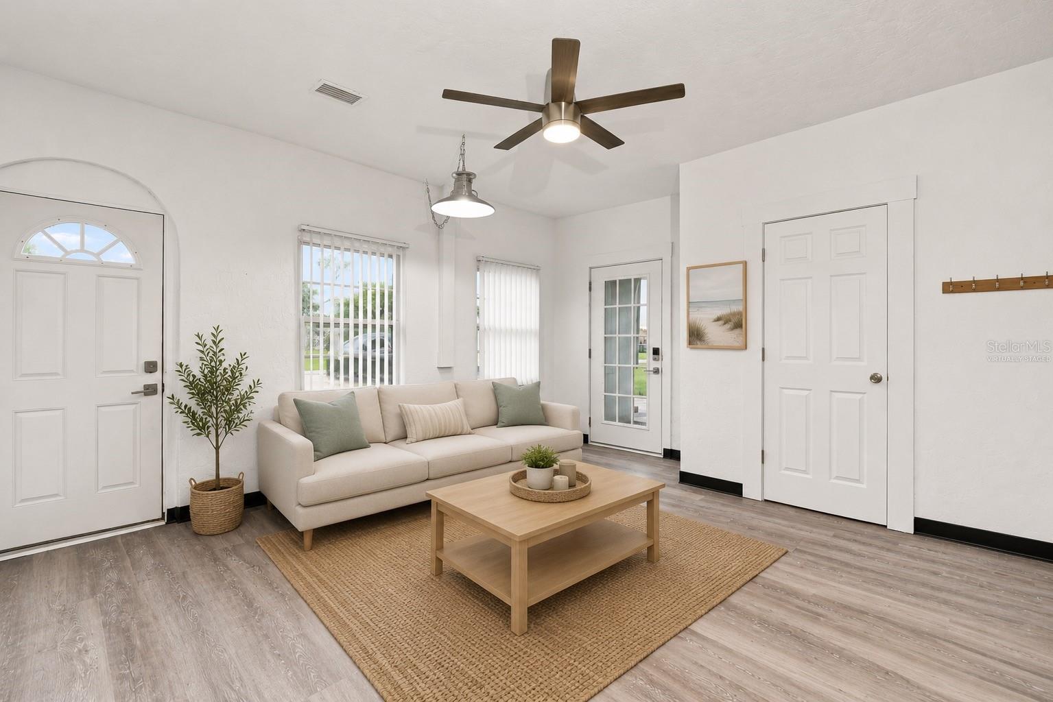 1005 ALSTON LANE