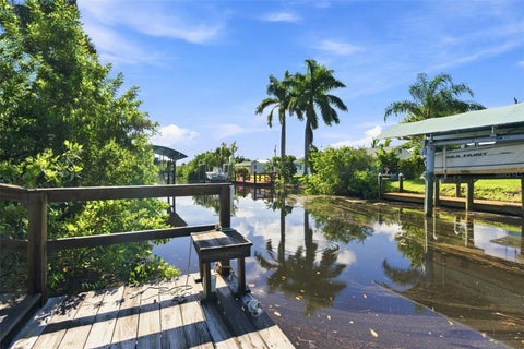 1005 Alston Lane, Englewood, FL 34223