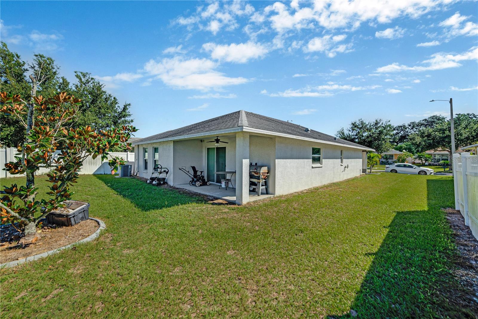 2018 PEACEFUL PALM STREET