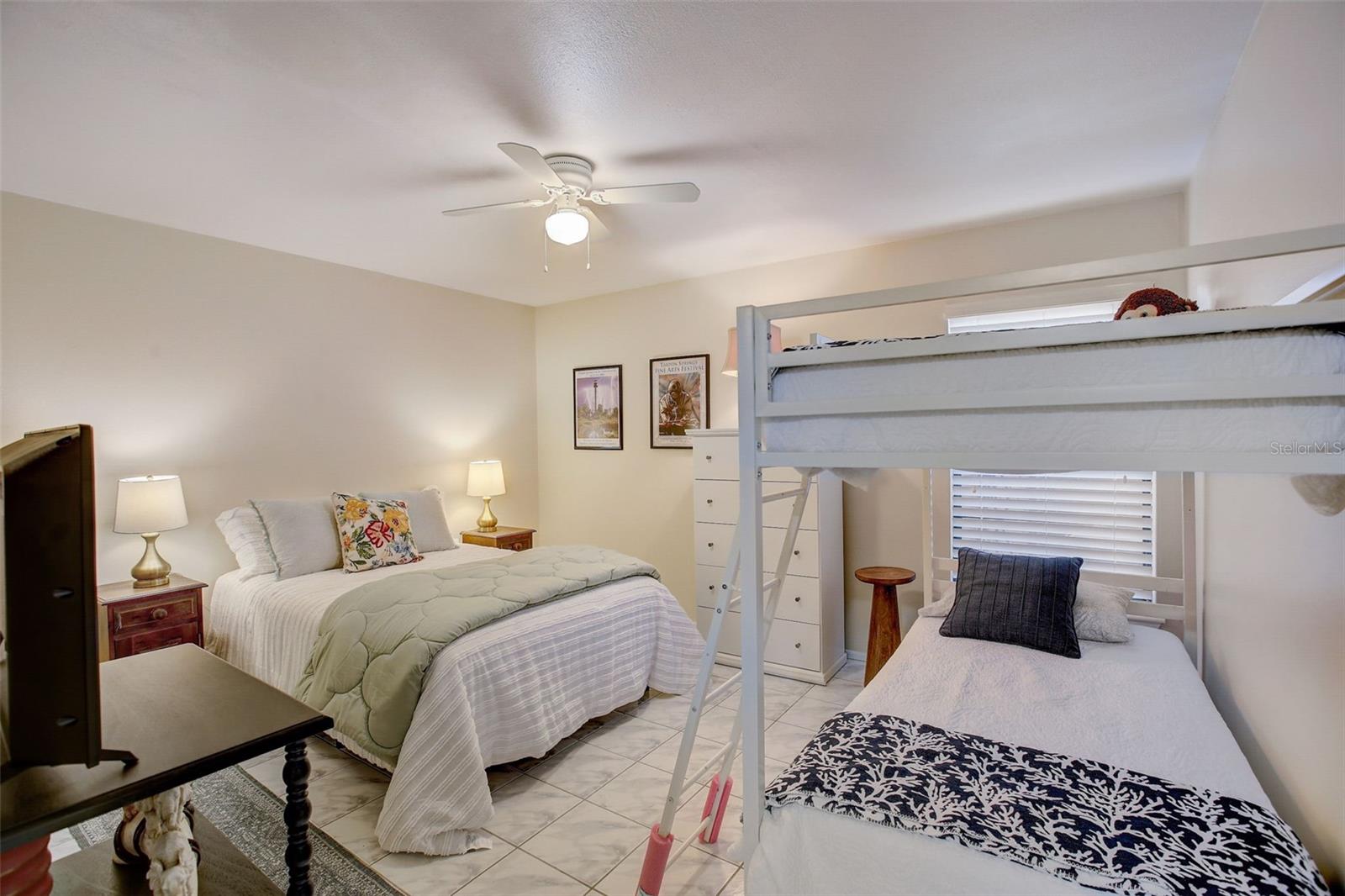 GLENEAGLES I CONDO - Residential