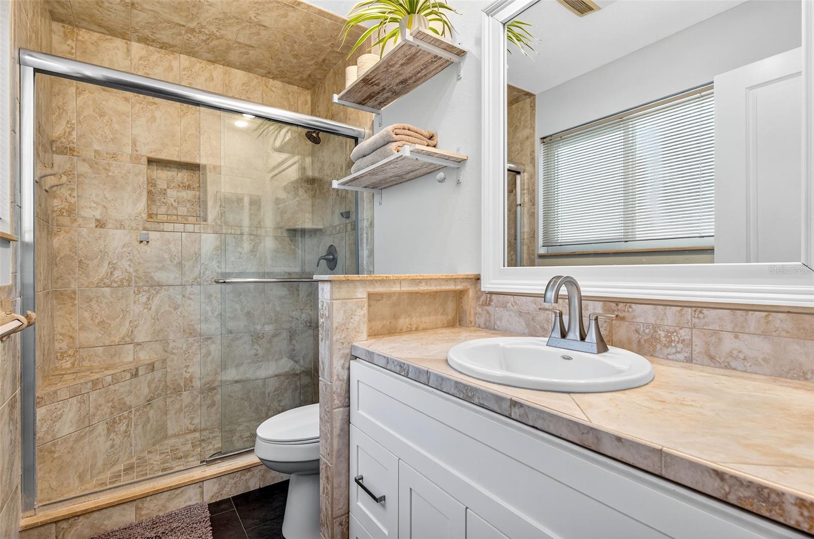 GULF BREEZE ESTATES - Residential